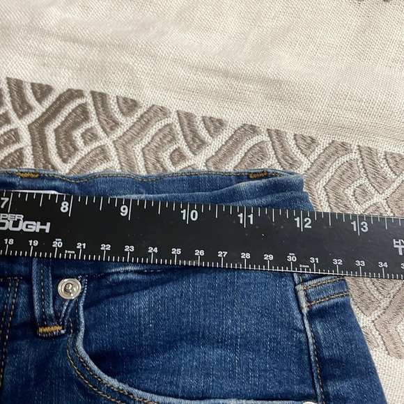 (Q1) GOOD AMERICAN jeans, size 2/26 - Picture 12 of 13